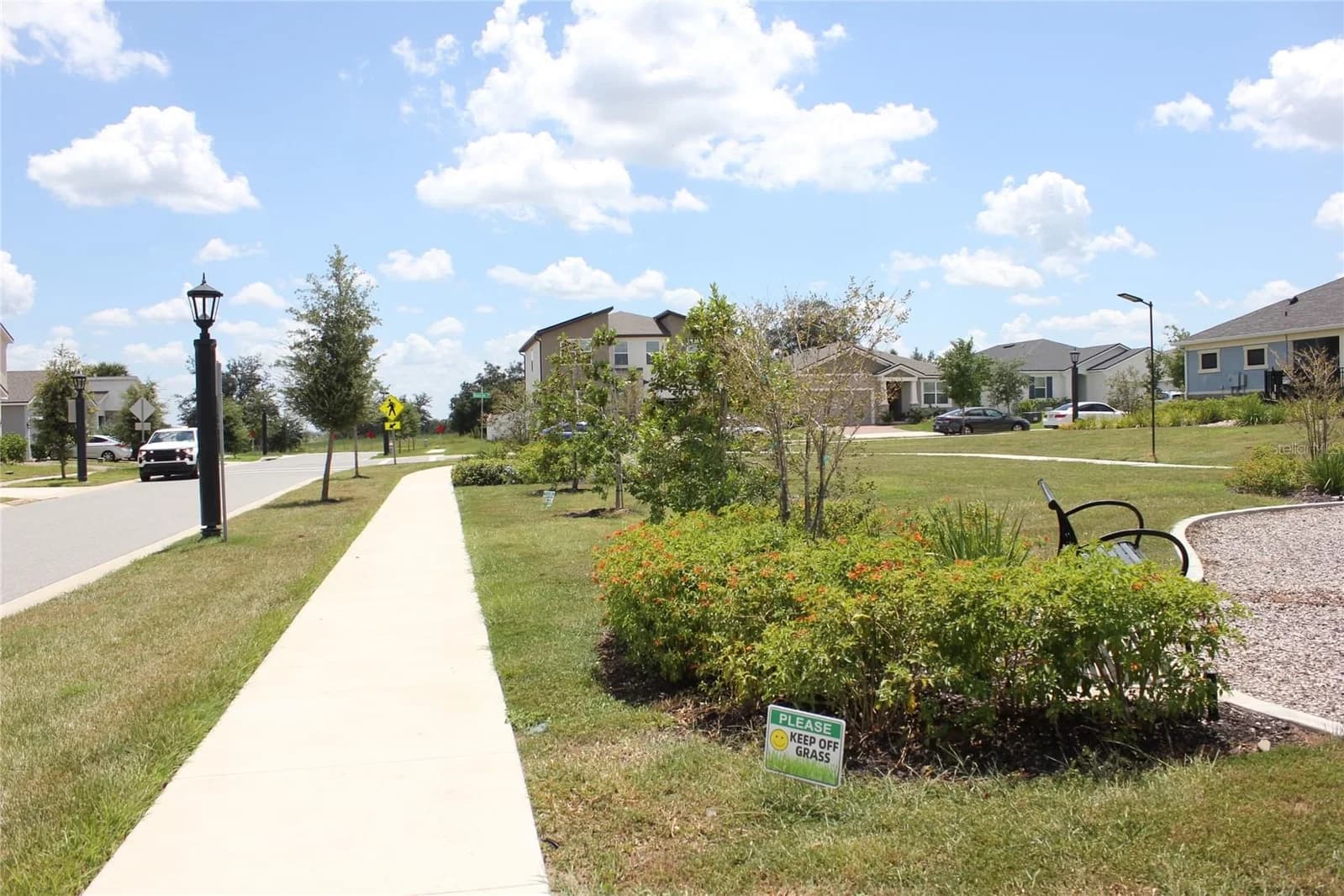 1099 LAKESHORE BREEZE PL 5