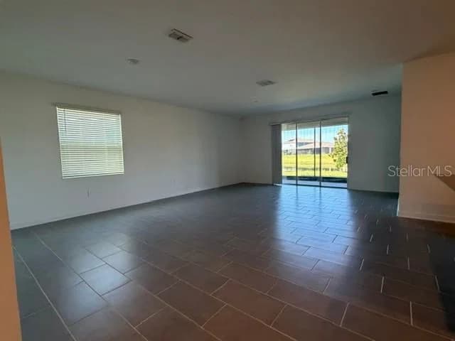 2959 CAMDEN 5