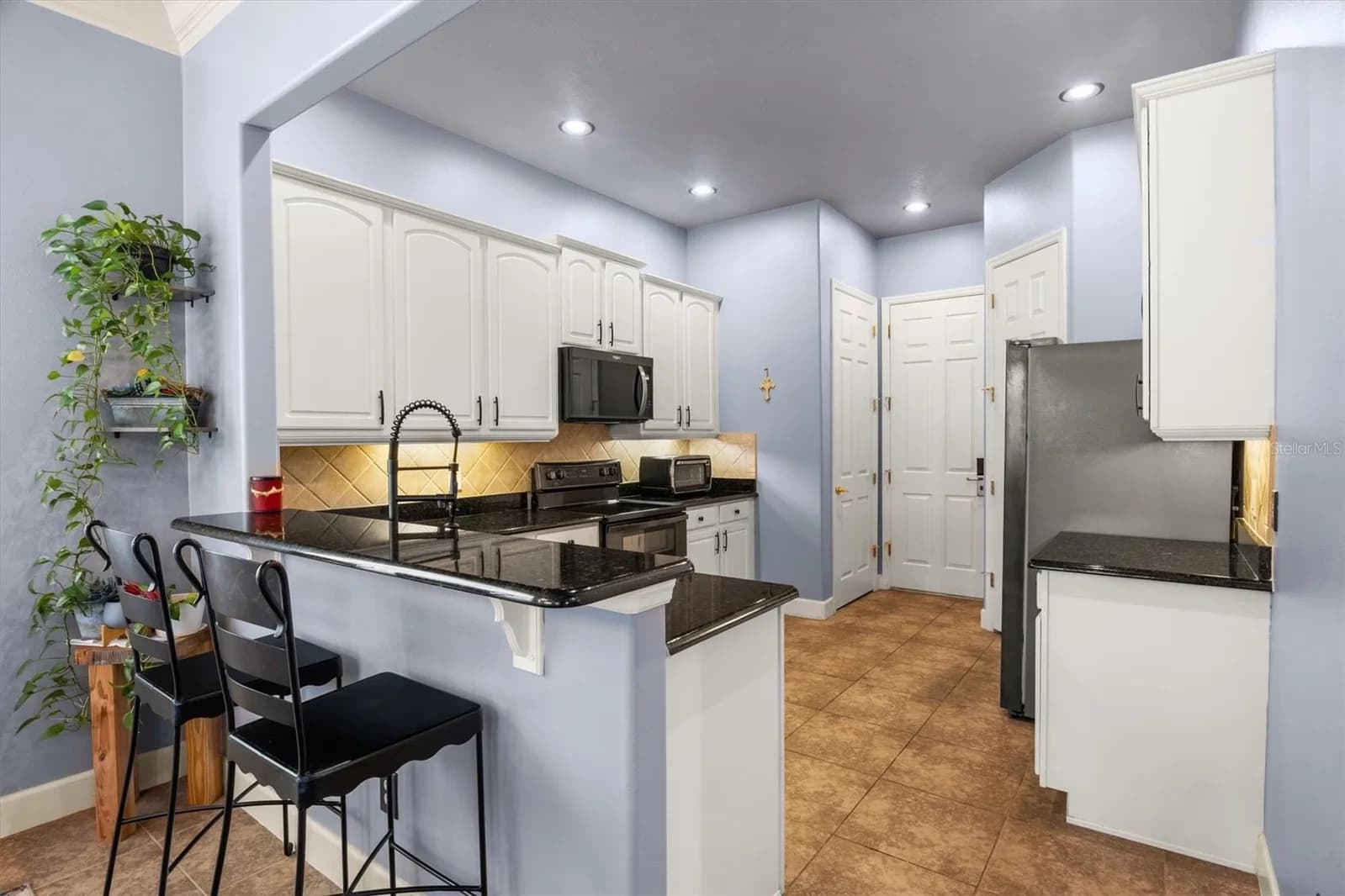 1445 FAIRVIEW 4