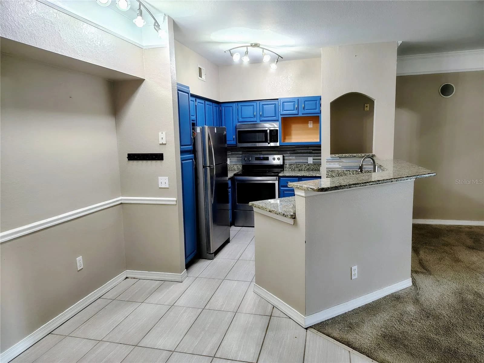 3315 PARKCHESTER SQUARE 5