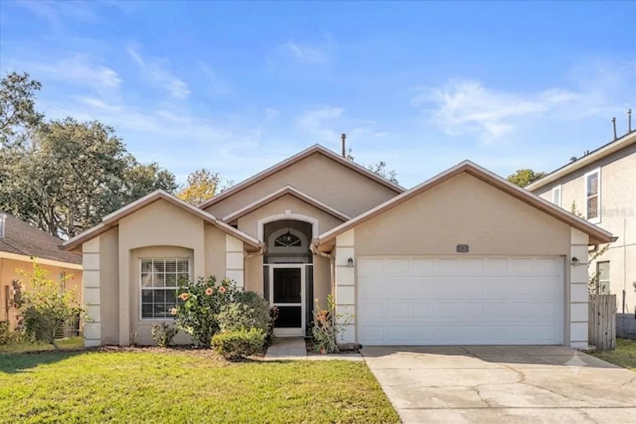 111 PINEWOOD, Davenport, FL 33896
