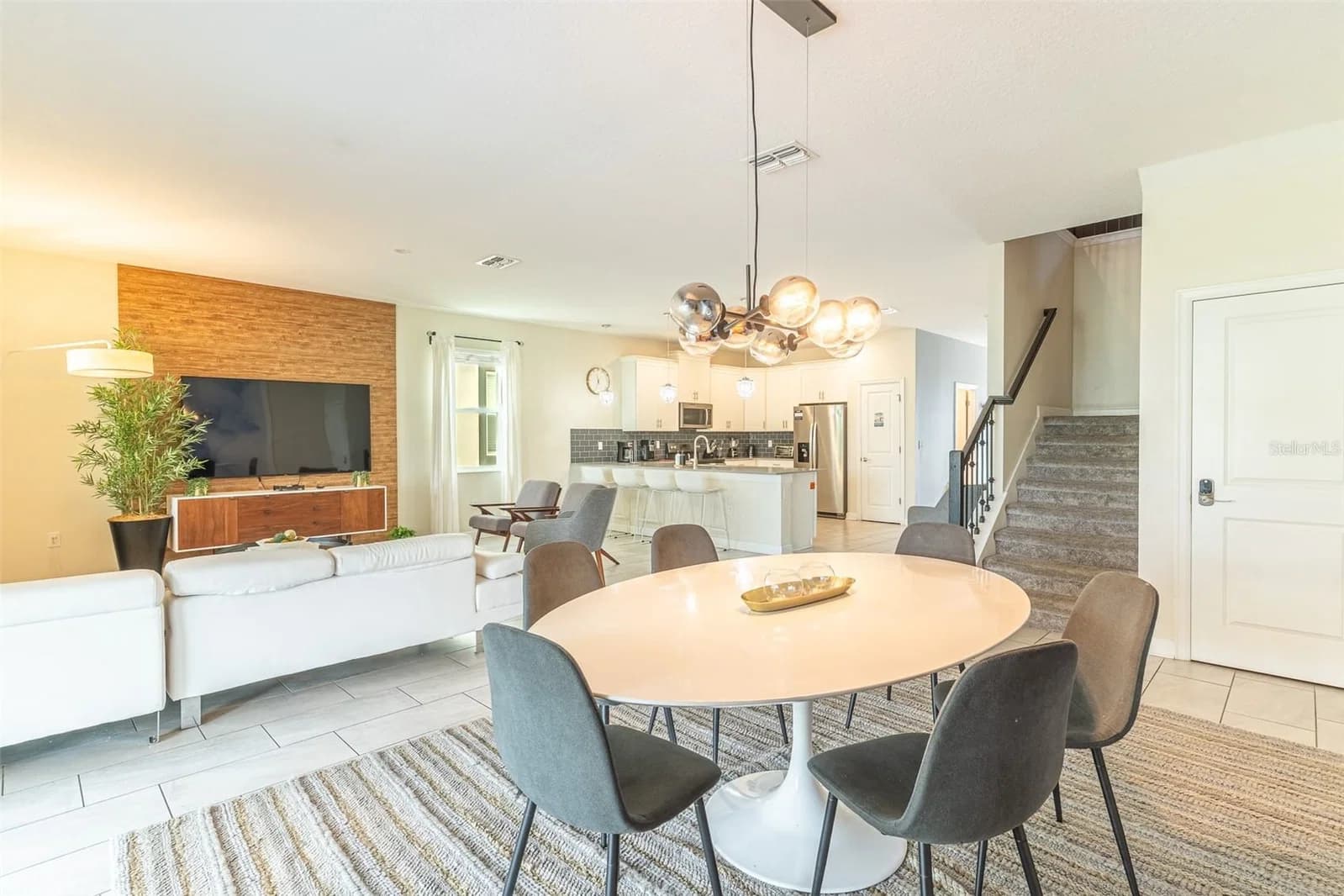 561 PEBBLE BEACH 5