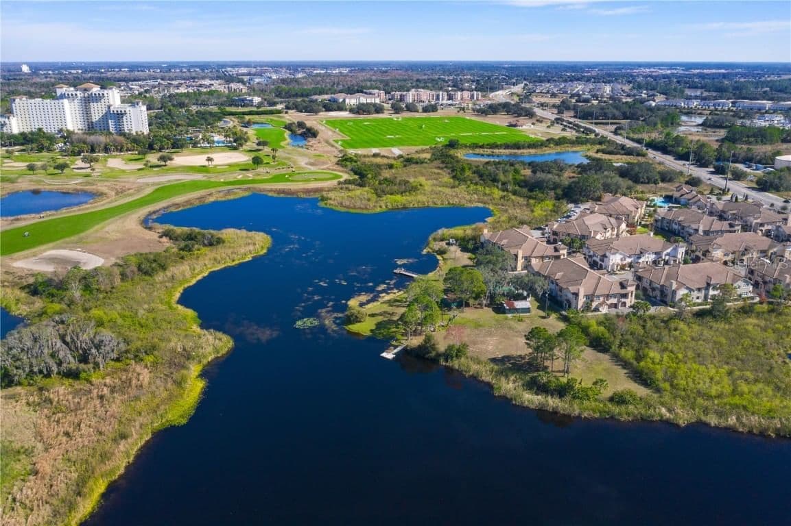 0 R. REAGAN PARKWAY 3