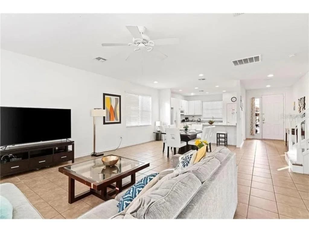 2654 ROSEMONT 4