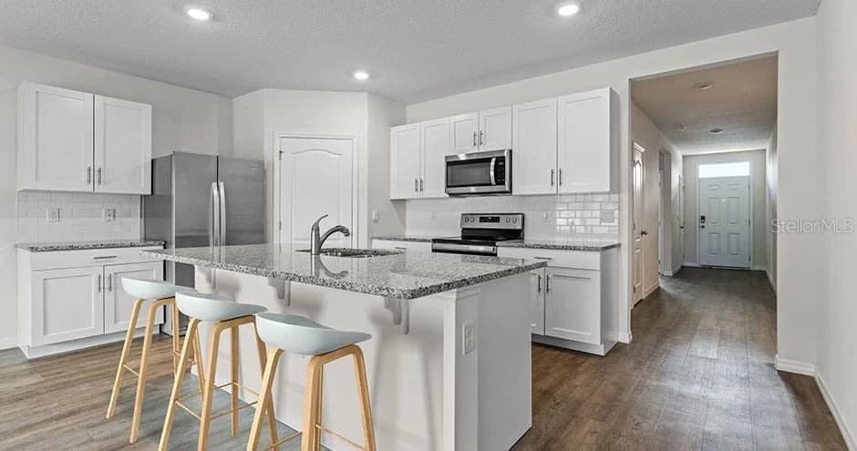 2429 MAIDENS BLUFF 5