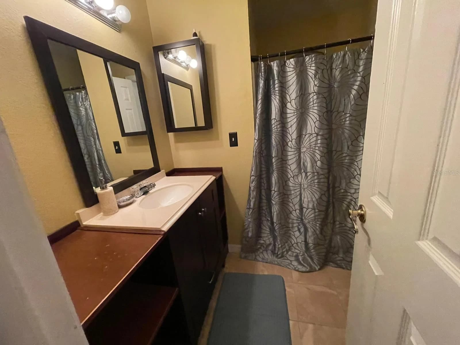 2456 SWEETWATER CLUB Circle #20, Kissimmee, FL 34746 3