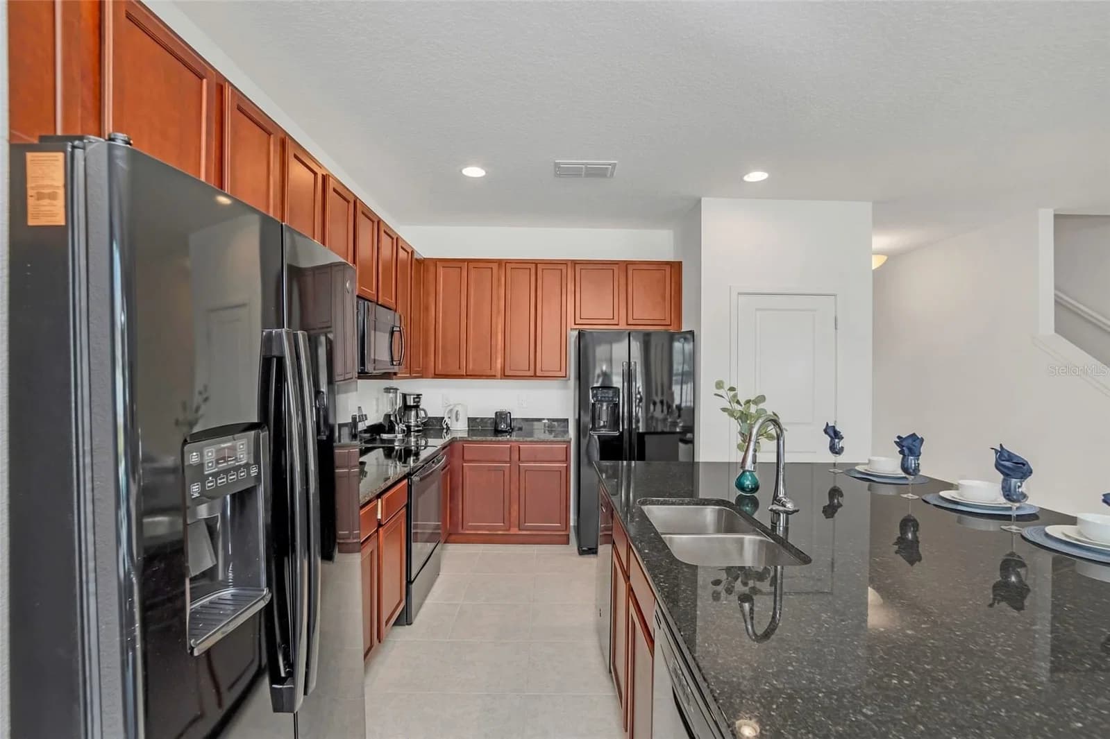 4481 MONADO Drive 4
