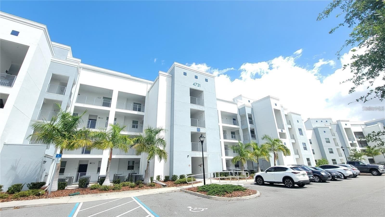 4731 CLOCK TOWER Drive #203, Kissimmee, FL 34746