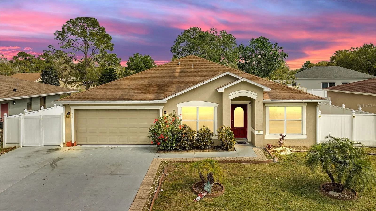 639 MESILLA Drive, Kissimmee, FL 34758
