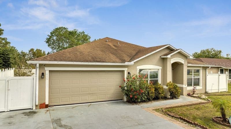 639 MESILLA Drive, Kissimmee, FL 34758 3
