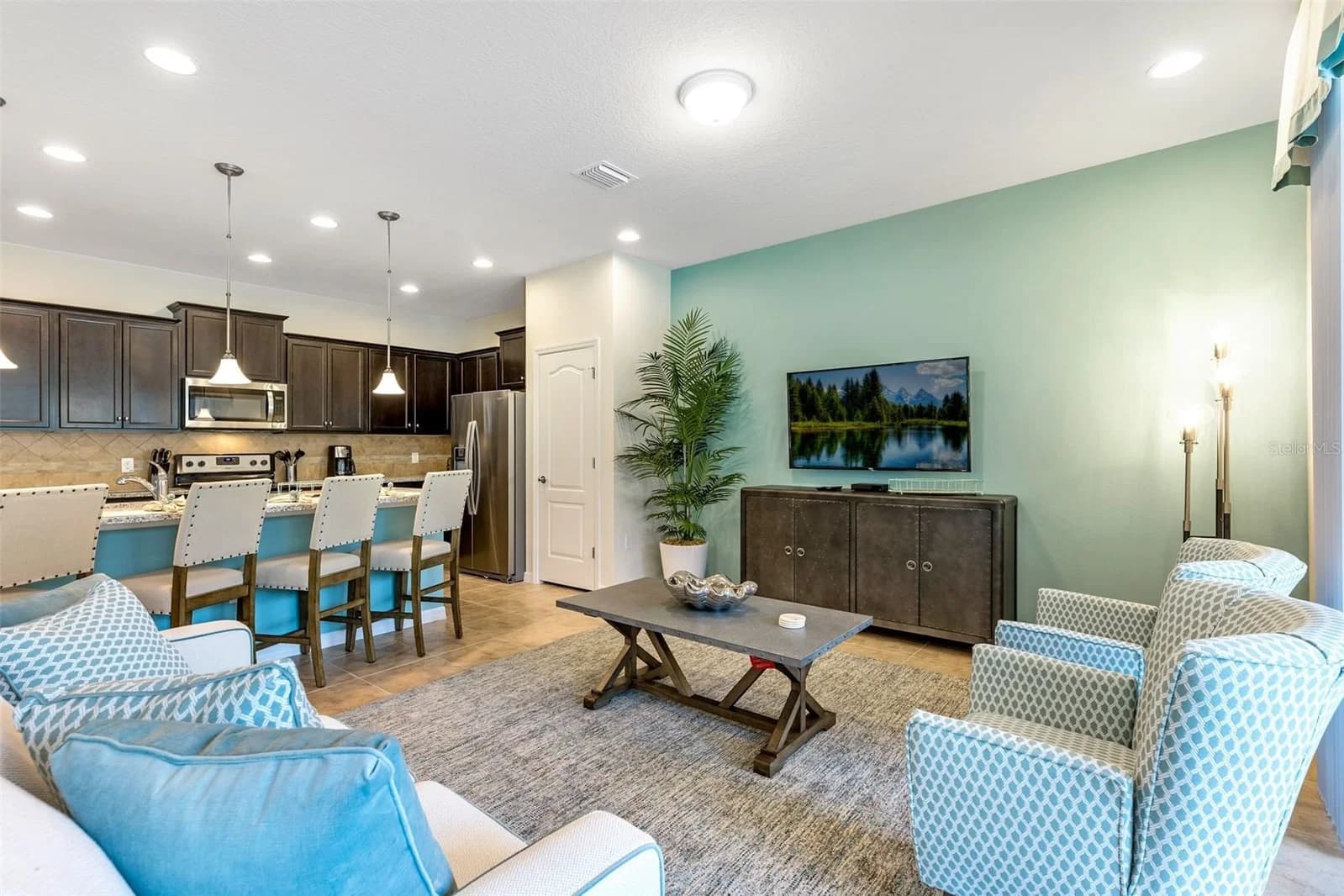 8887 GENEVE Court 5
