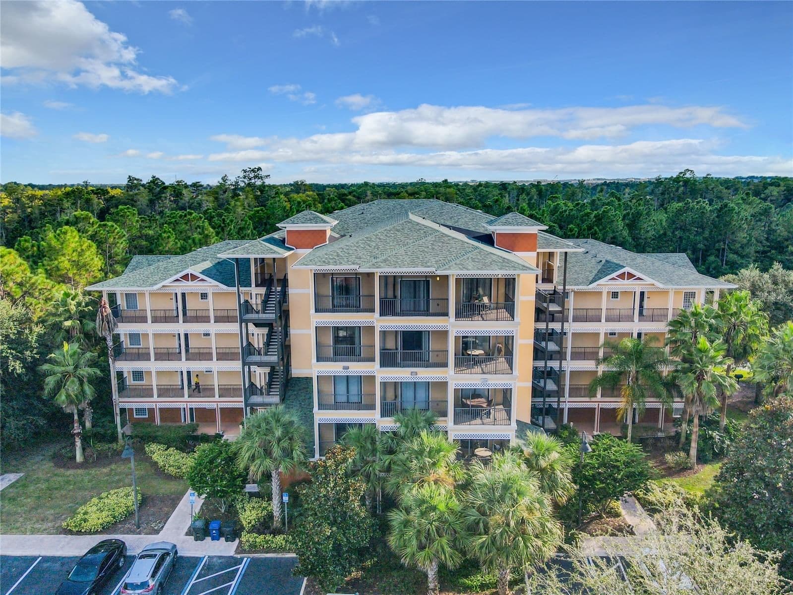 9061 TREASURE TROVE Lane #403, Kissimmee, FL 34747