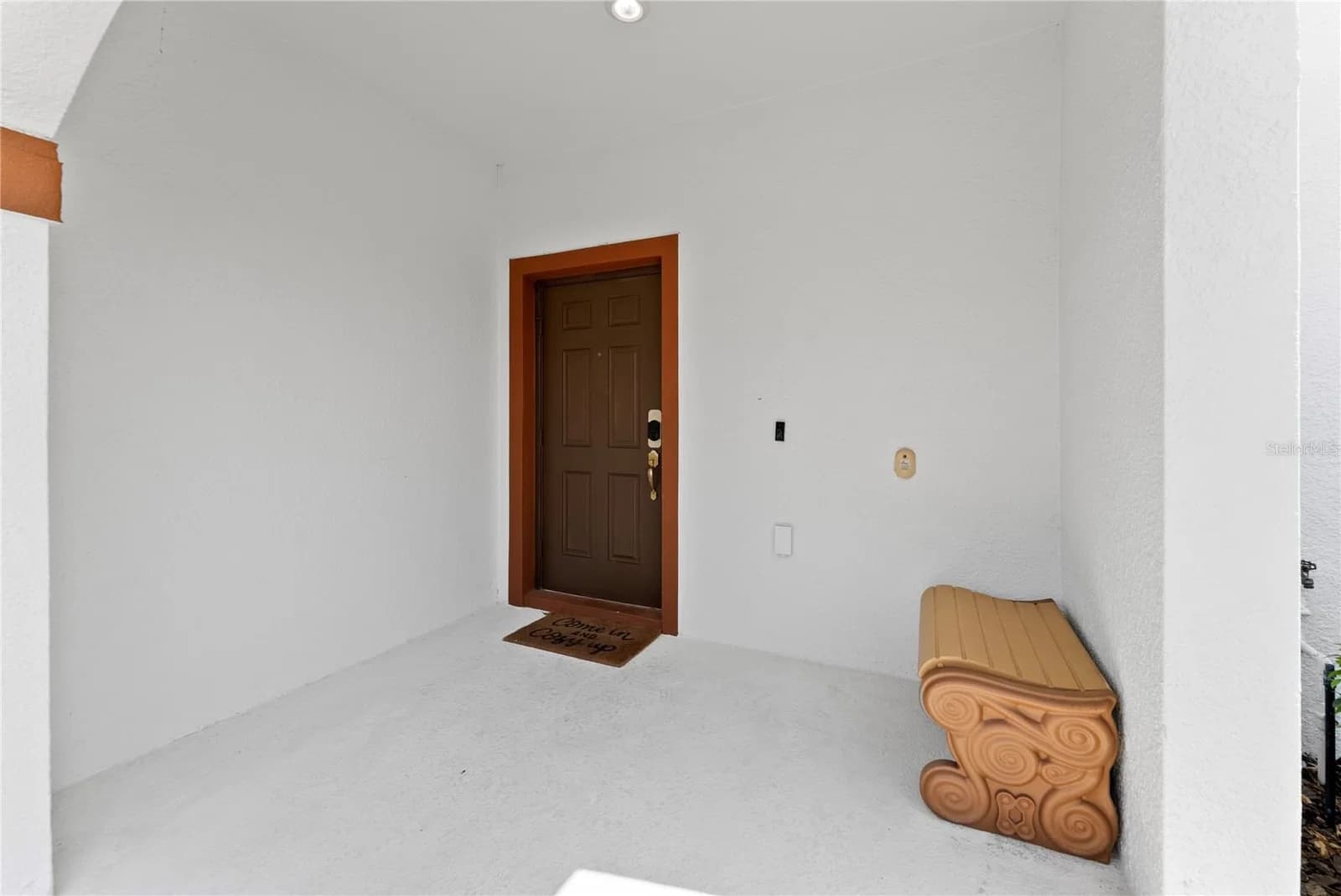 1596 MOON VALLEY 5