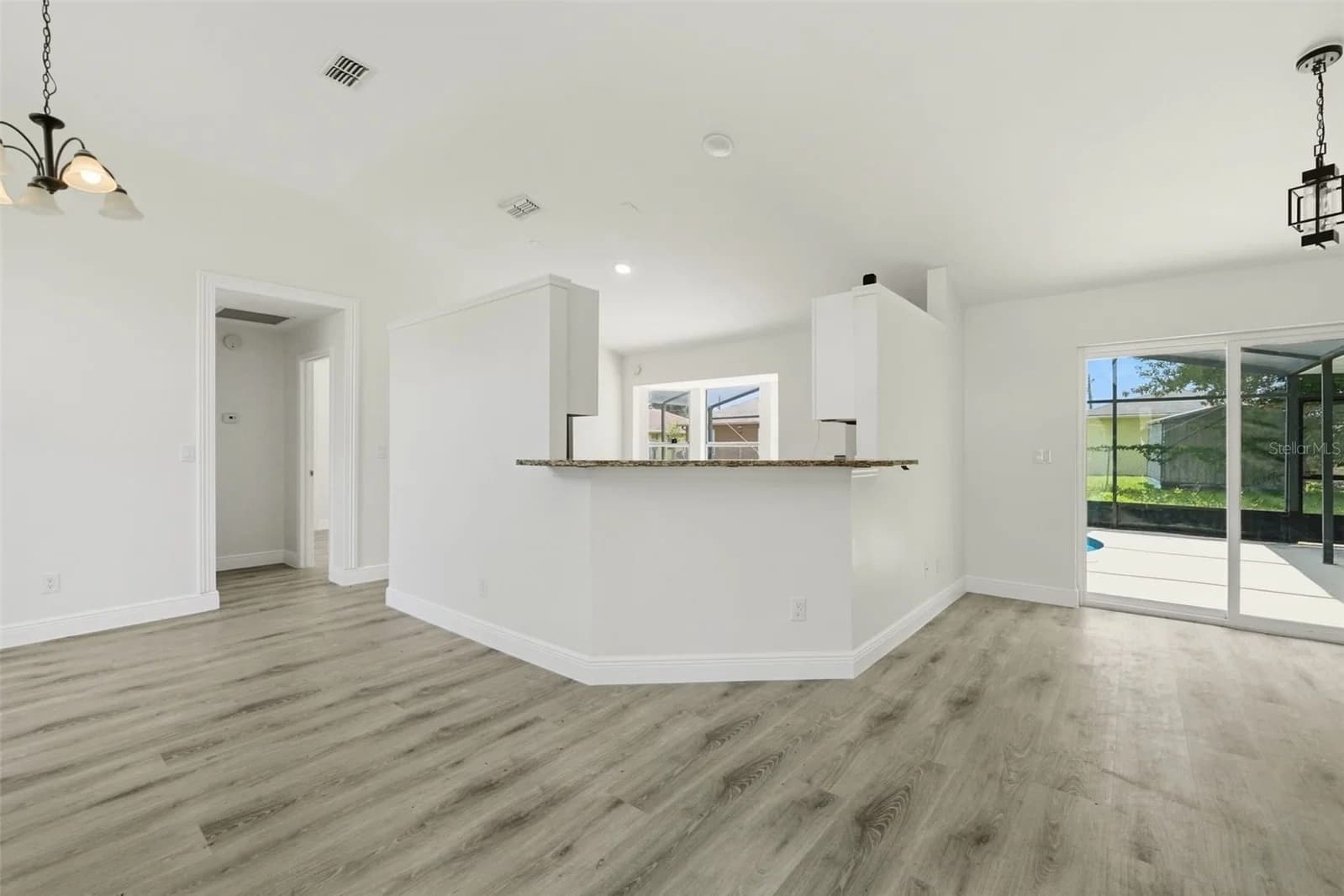 657 MCKINLEY Court 4