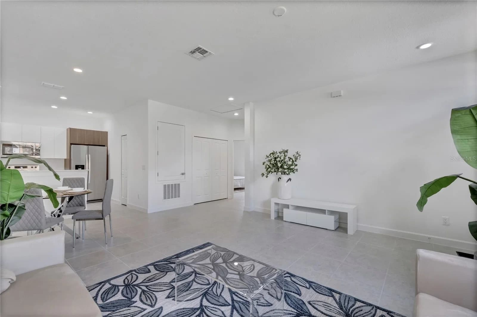 1563 CUMIN Drive 4
