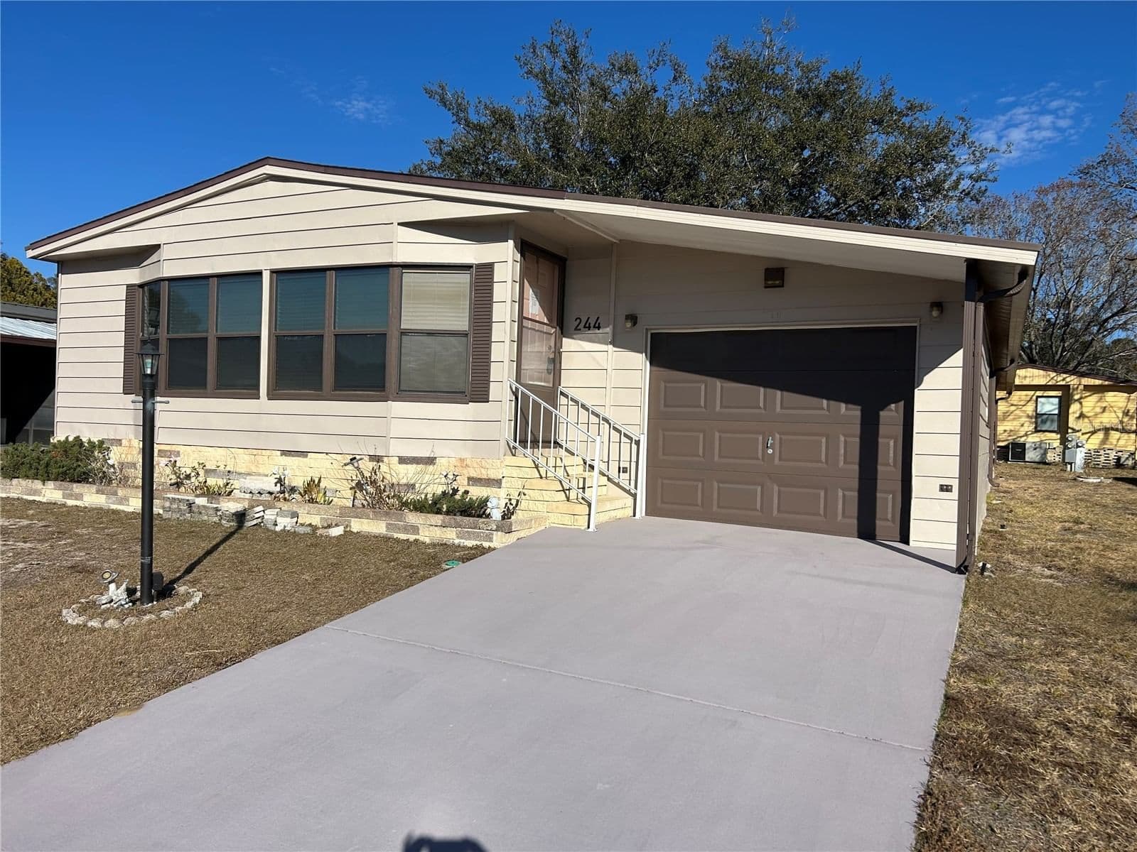 244 MENLO PARK, Davenport, FL 33897