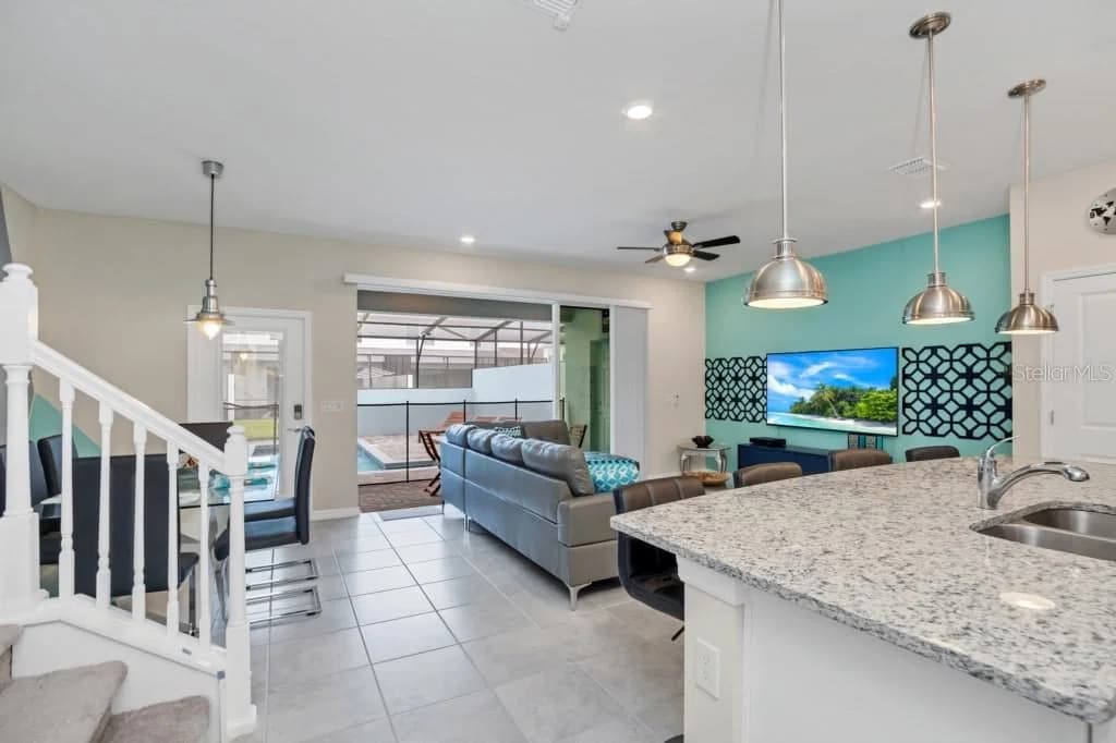 1320 LAVA TREE DR 5