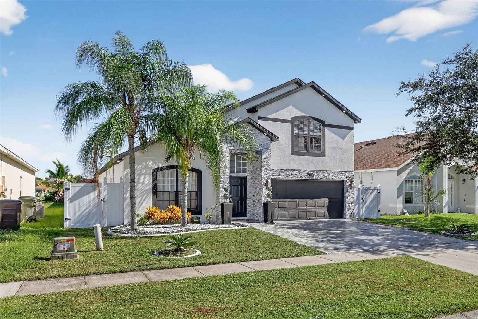 738 HACIENDA, Kissimmee, FL 34741 2