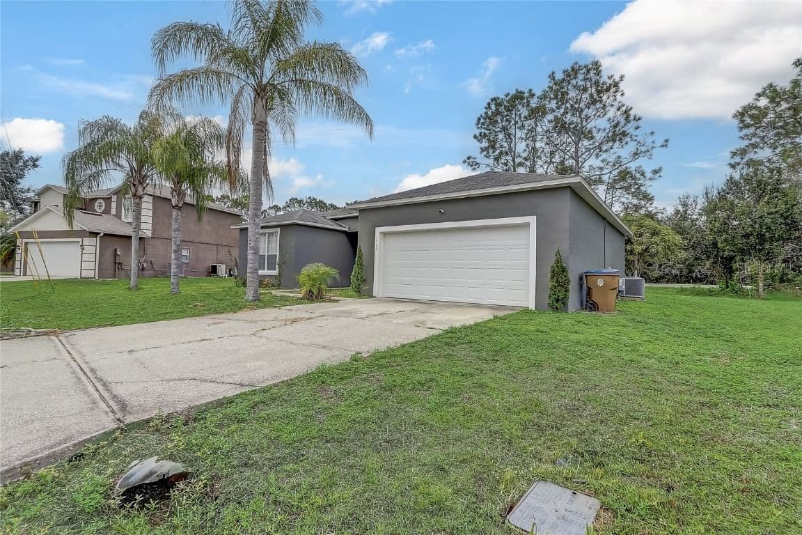 1023 EMBRUN, Kissimmee, FL 34759 3