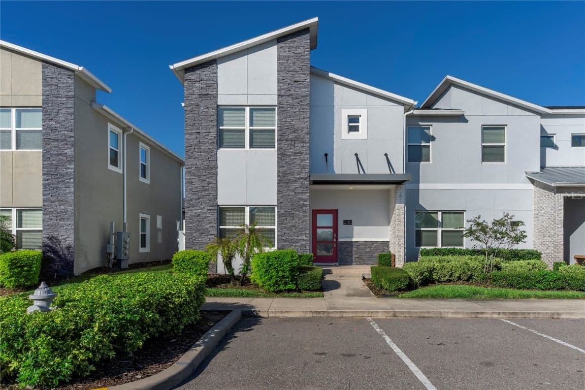 230 OCEAN COURSE, Davenport, FL 33896