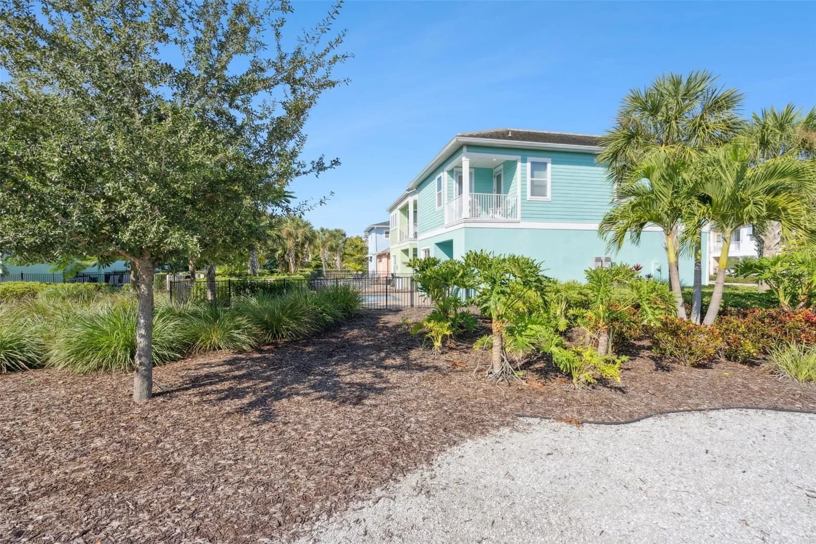 8082 KNEE DEEP, Kissimmee, FL 34747 3