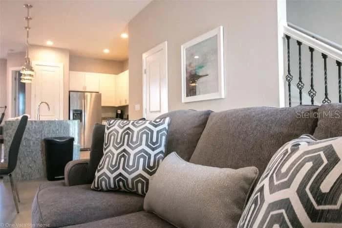7520 SUNVILLE 5
