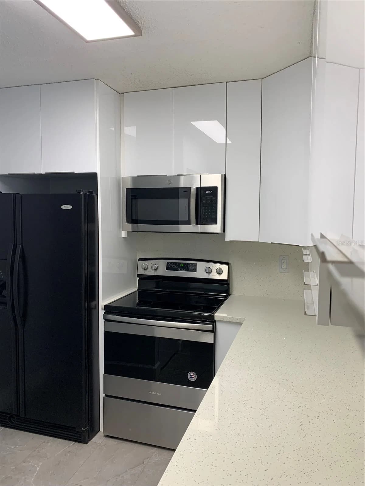 8834 CORAL PALMS 5