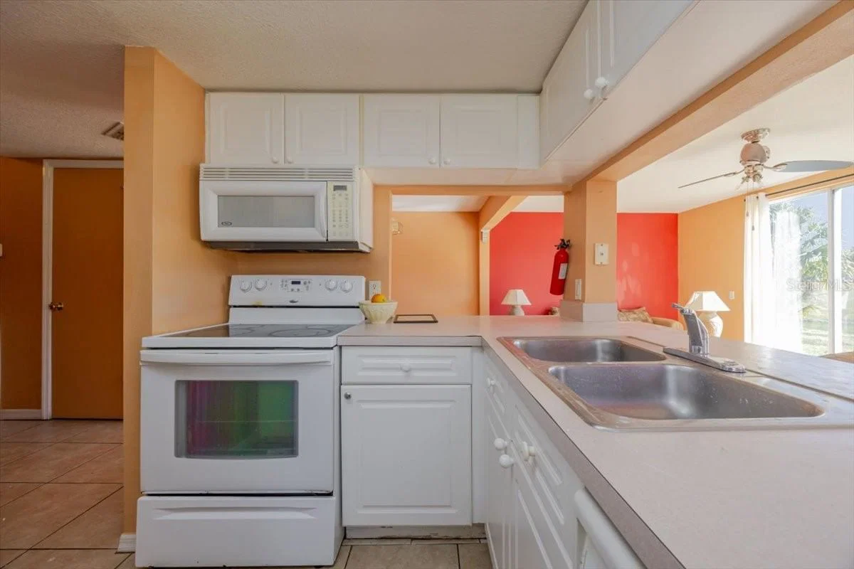 203 COCO PLUM 4