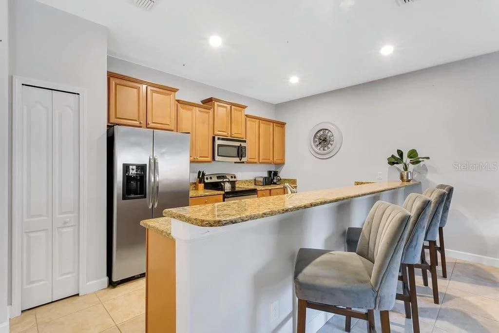8979 CALIFORNIA PALM 4