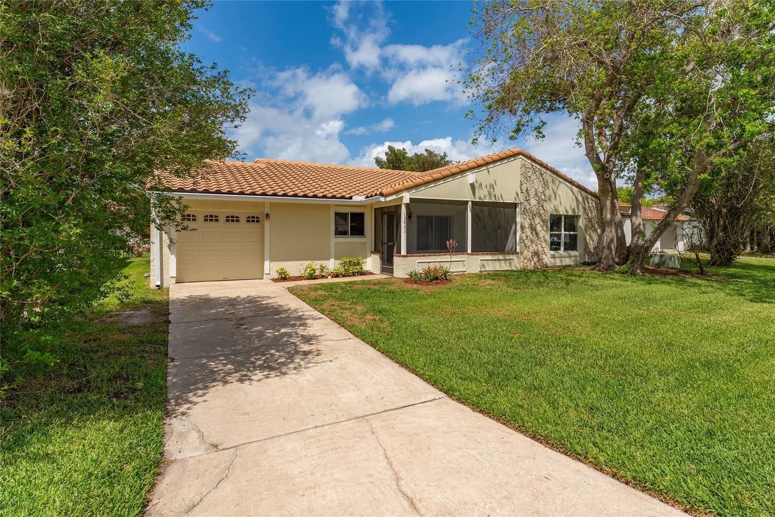 10823 WILLIAM AND MARY Court, Orlando, FL 32821