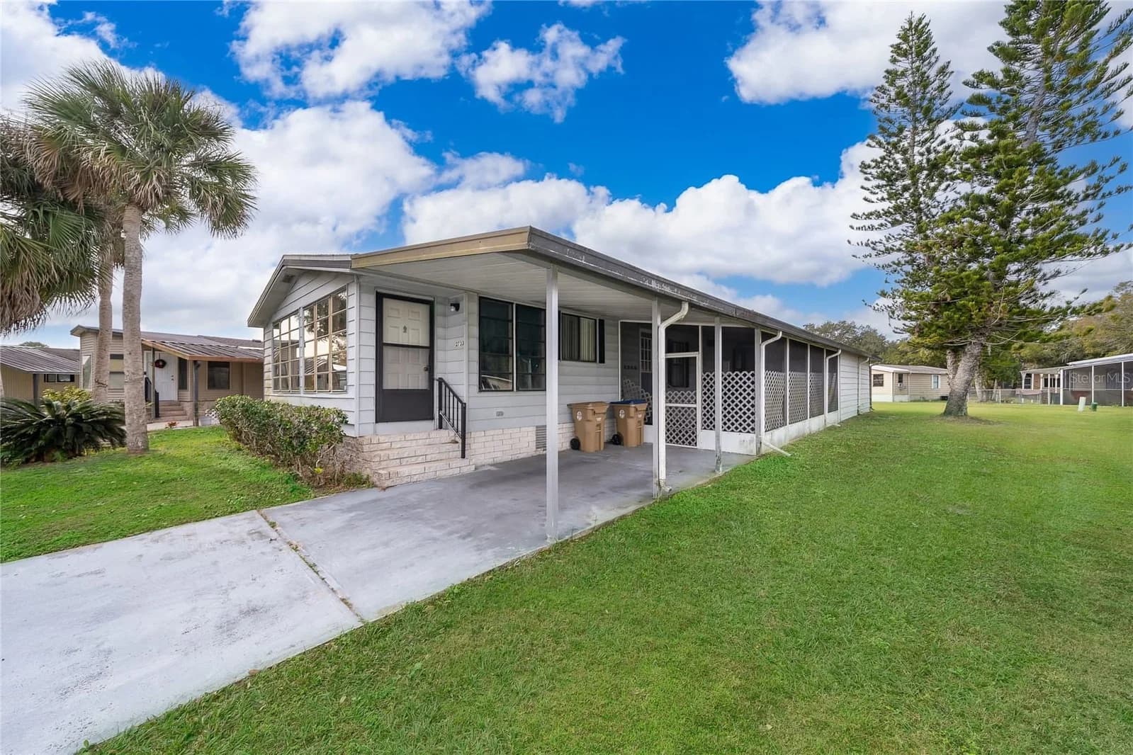 2733 CRANMOOR, Kissimmee, FL 34758