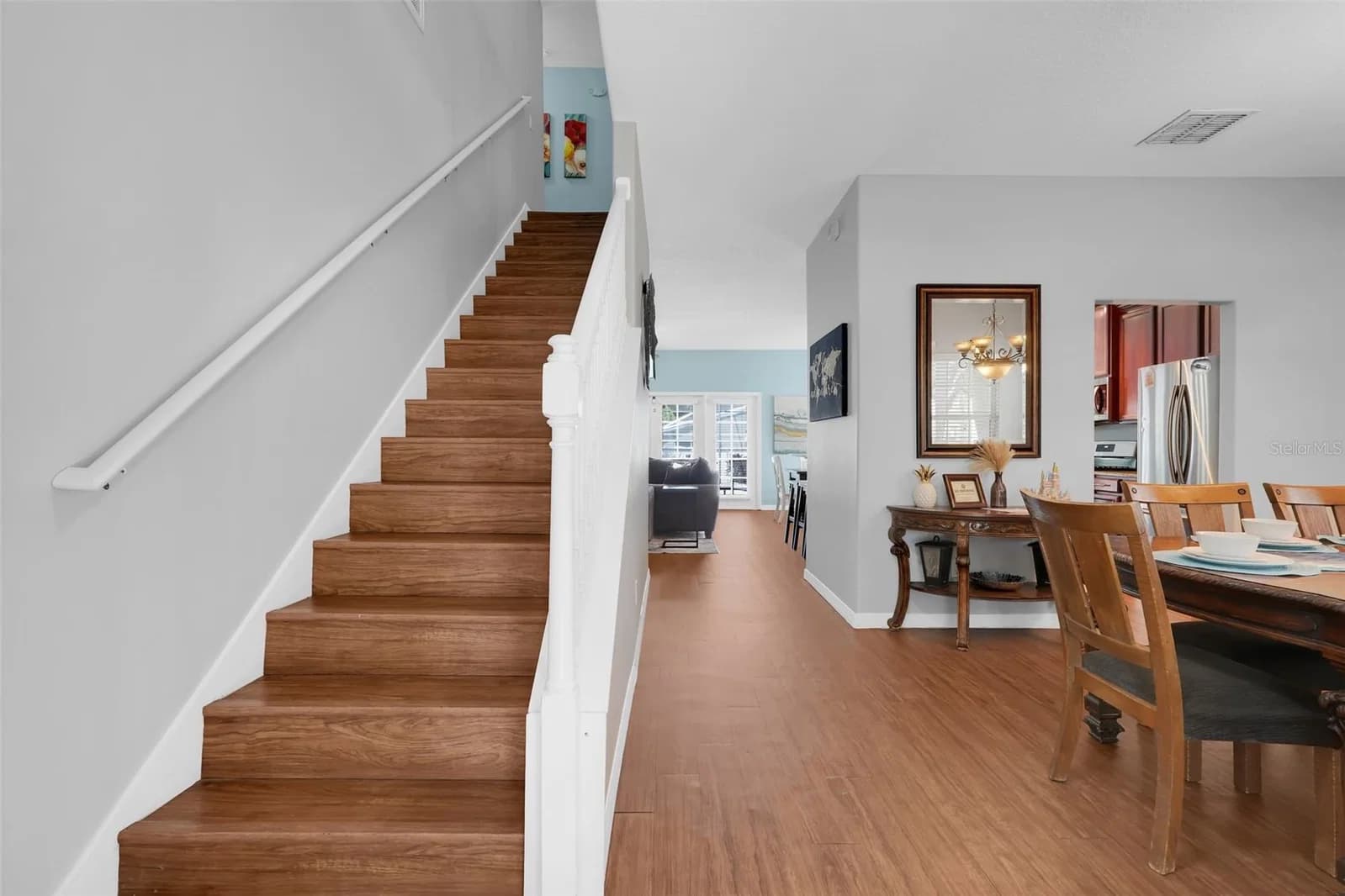 8033 ACADIA ESTATES 5