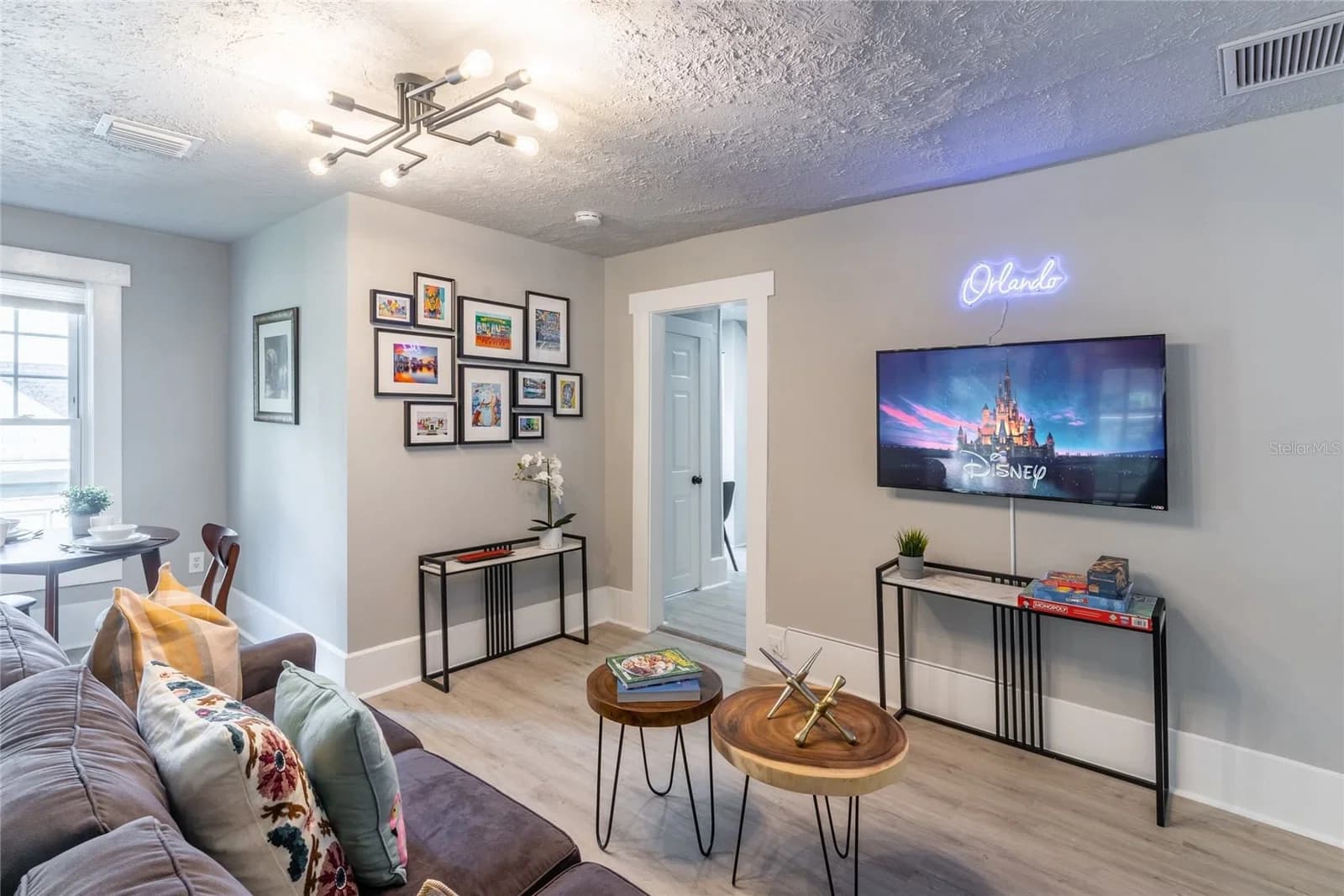 515.5 DANIELS Avenue, Orlando, FL 32801 3
