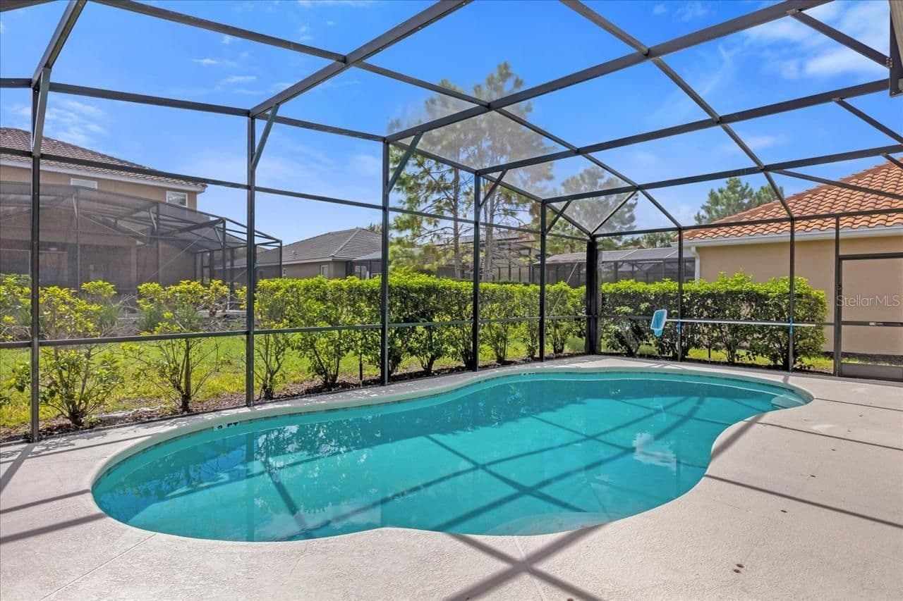 4072 OAKTREE 3