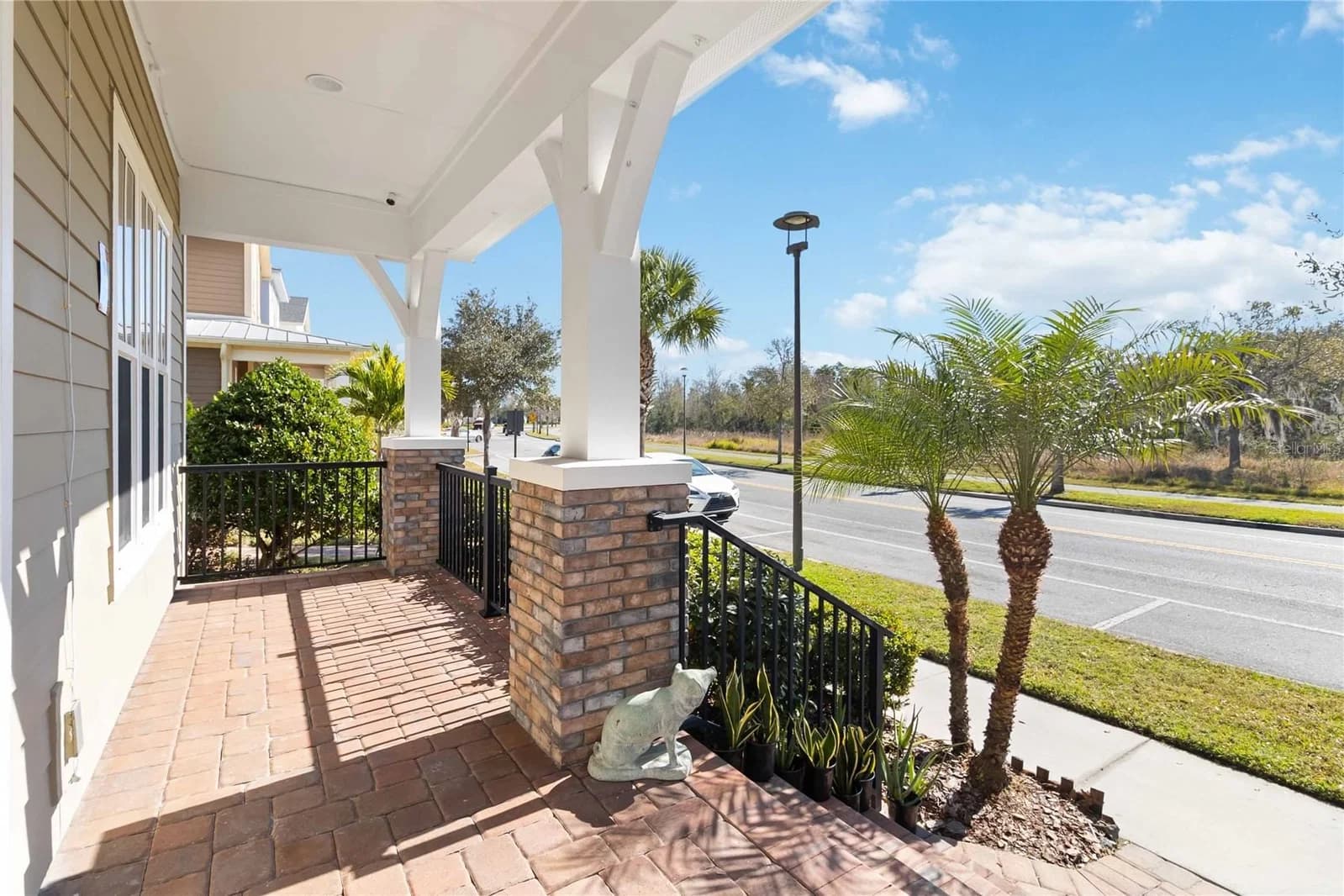 8905 LAUREATE Boulevard, Orlando, FL 32827 3