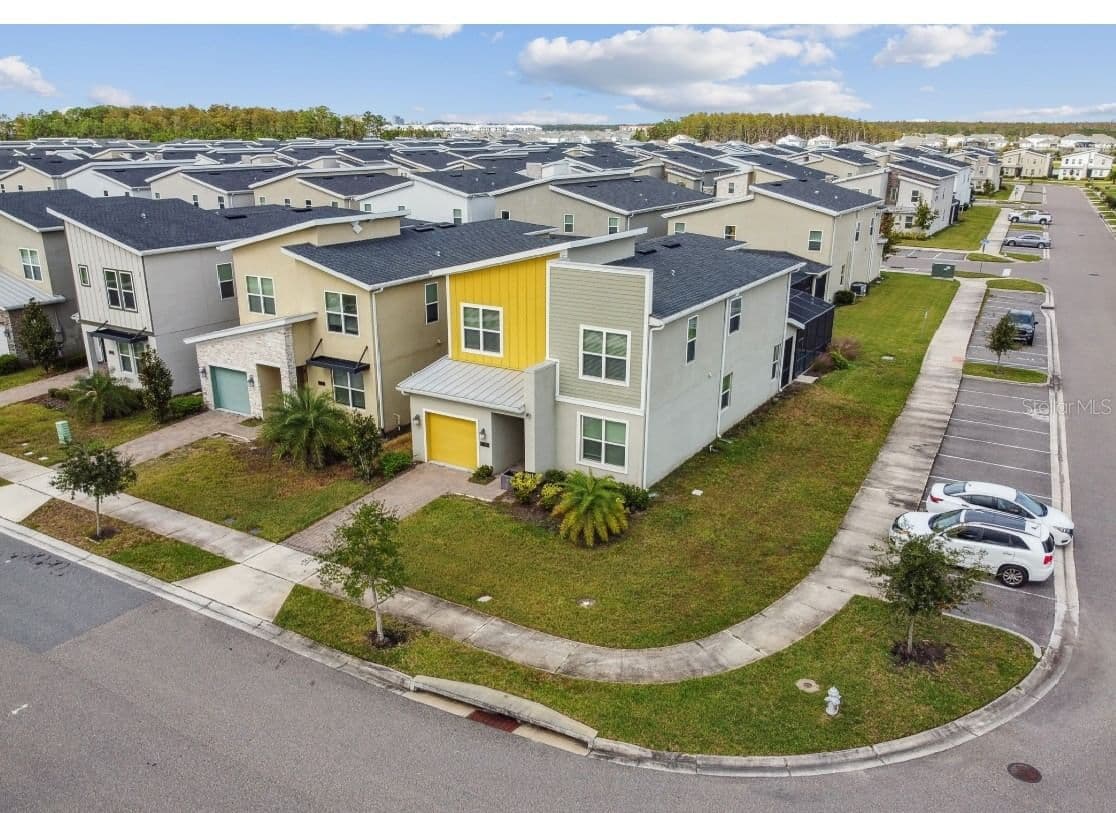 2784 BOOKMARK, Kissimmee, FL 34746 3