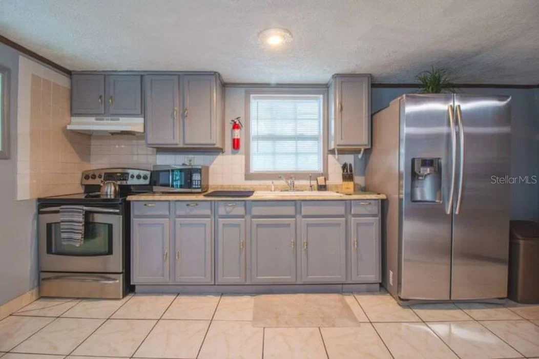 1731 GRAYSON Drive 5
