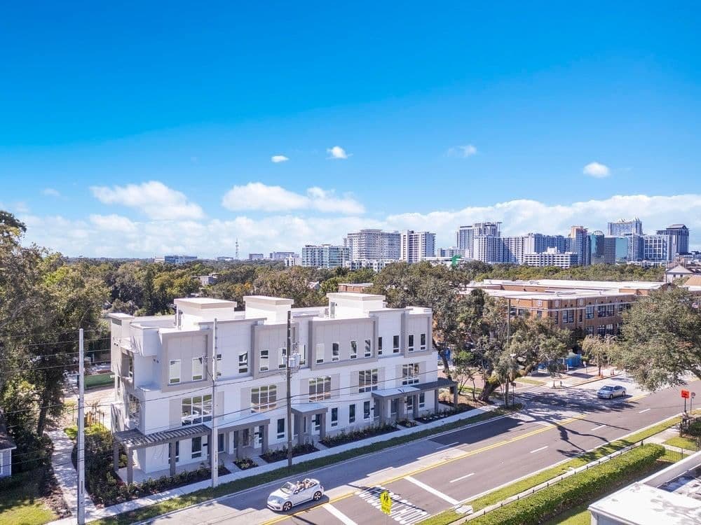 1008 ROBINSON, Orlando, FL 32801