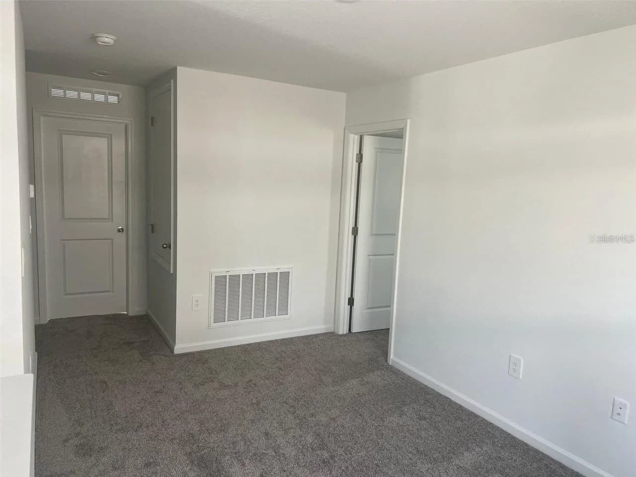1756 WHITE WATER 3