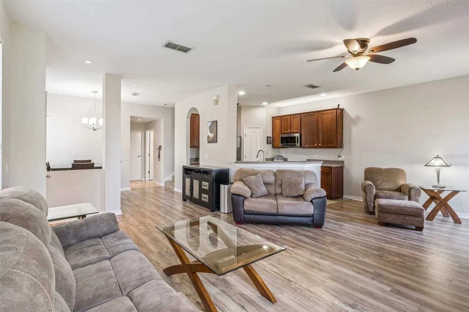 1947 ESTANCIA, Kissimmee, FL 34741 3
