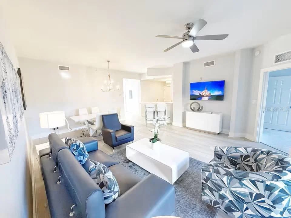 8762 WORLDQUEST Boulevard #6204, Orlando, FL 32821 2