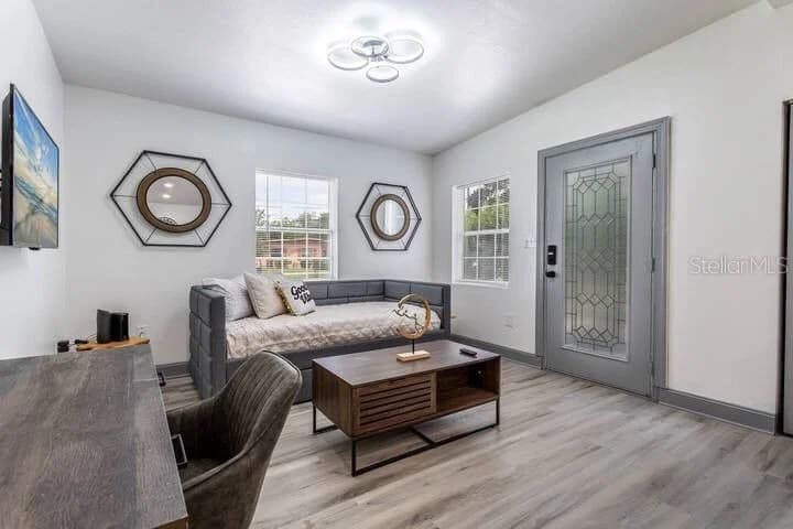 511 SAN JUAN Boulevard 5