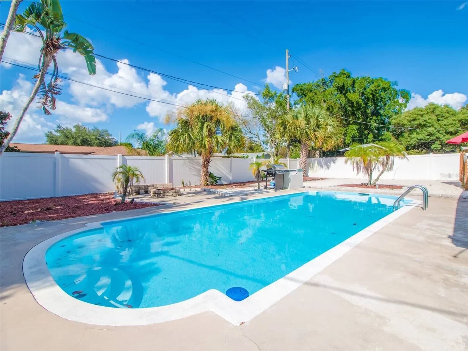 4401 LENMORE Street, Orlando, FL 32812 2
