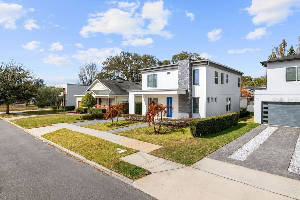 21 STEELE Street, Orlando, FL 32804 2