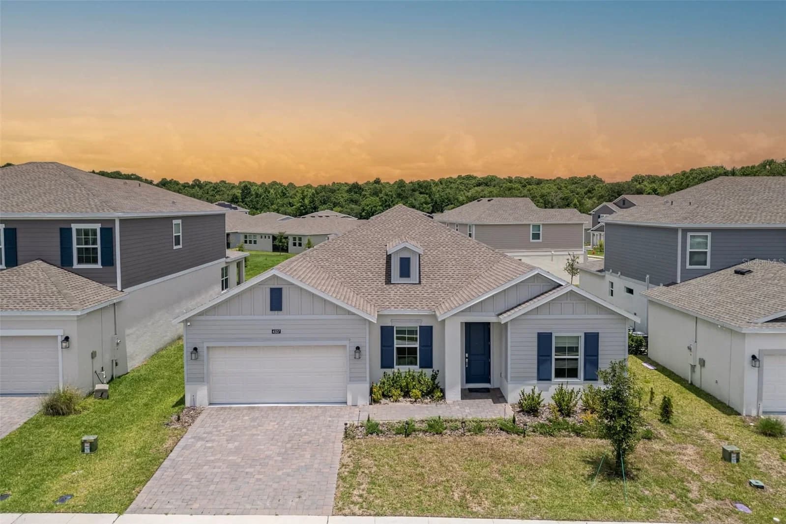 4507 HILLINGDAM, Davenport, FL 33837