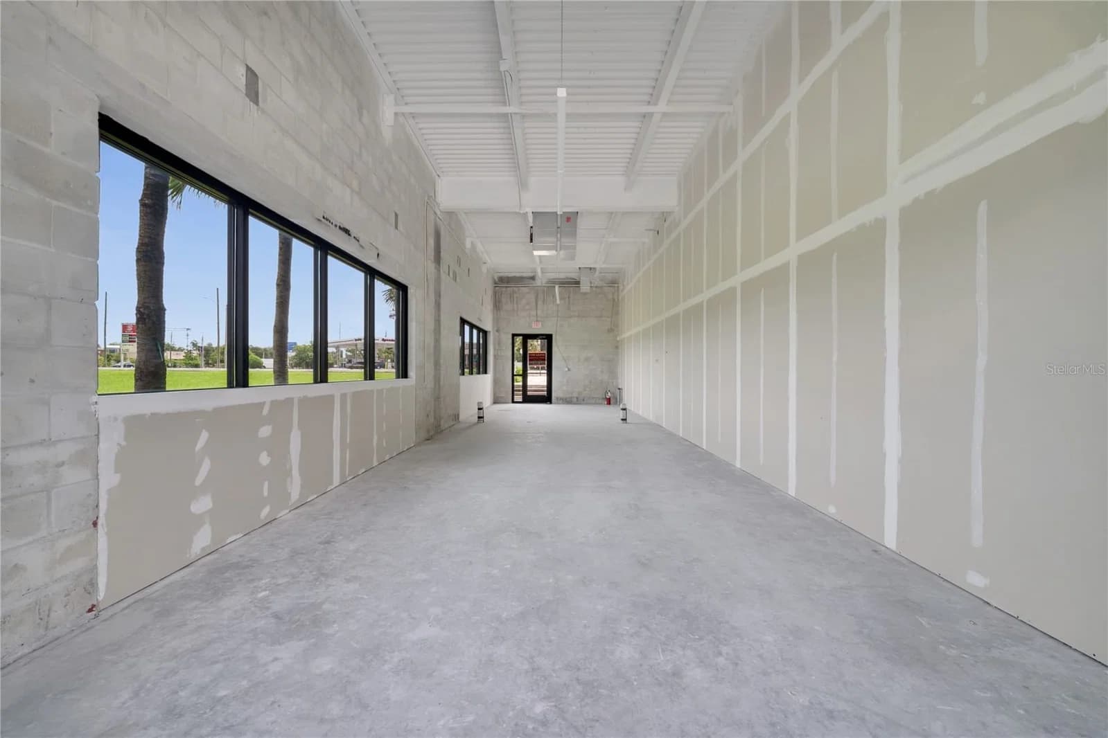 3370 ROUSE Road #101, Orlando, FL 32817 2