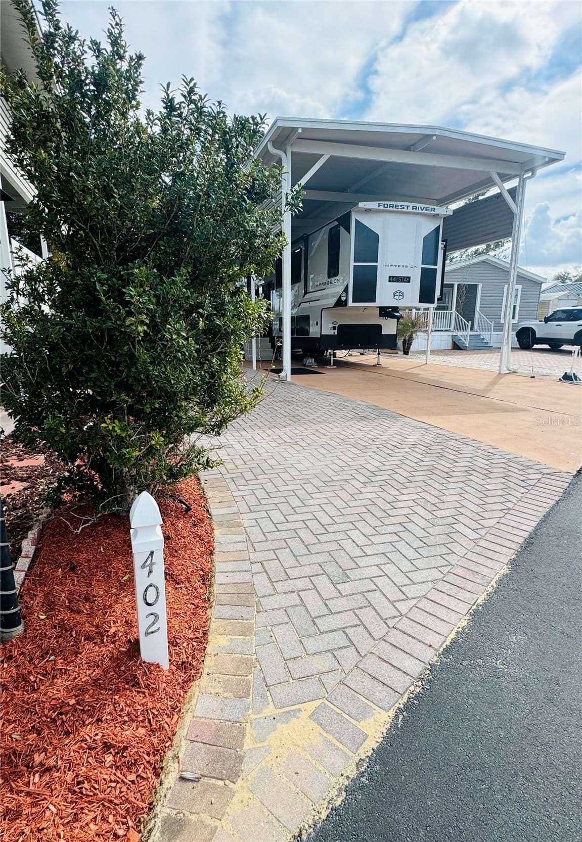 402 GOLFVIEW 5