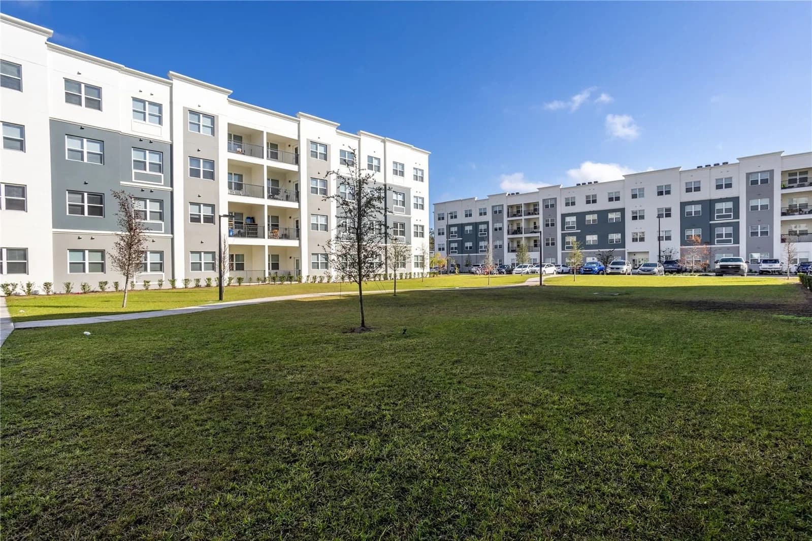 1230 SOUTHSTATION Place #306, Orlando, FL 32809 2