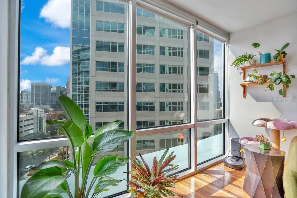 322 CENTRAL Boulevard #1005 4