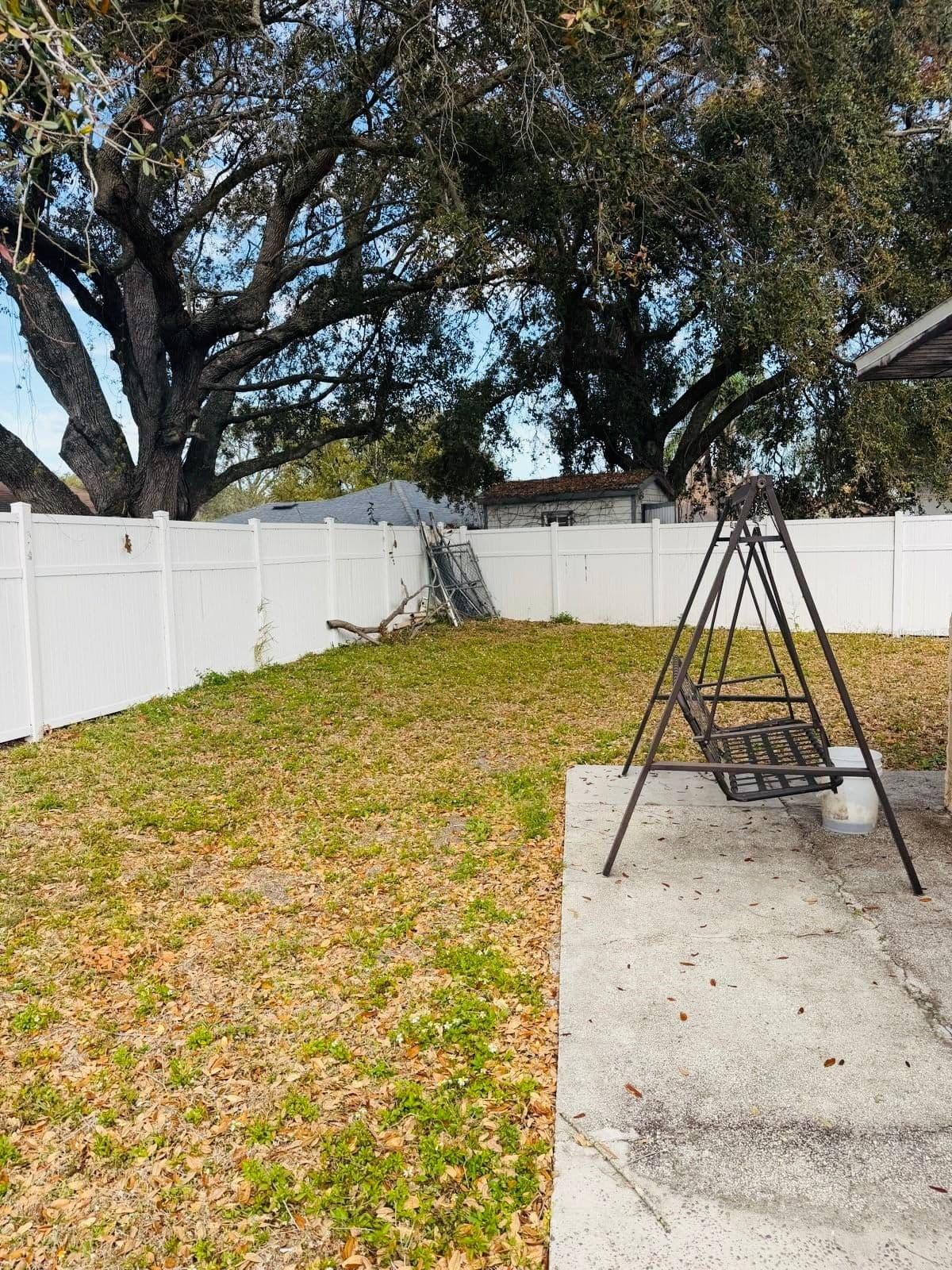 2910 VIENNA, Kissimmee, FL 34744 3